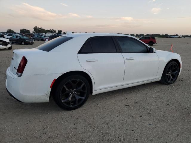 Photo 3 from auction – 2021 CHRYSLER 300 S with VIN 2C3CCABG5MH554368