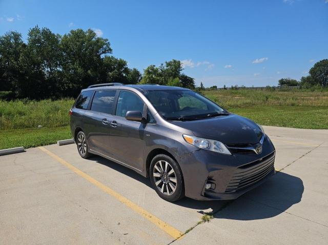 TOYOTA SIENNA XLE 2018 with VIN 5TDDZ3DC1JS197045 - Photo from auction
