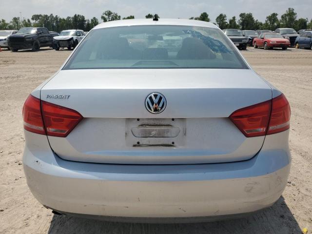 Photo 6 from auction – 2012 VOLKSWAGEN PASSAT S with VIN 1VWAH7A37CC026593