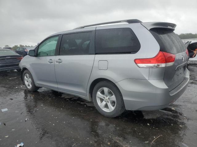 Photo 2 from auction – 2012 TOYOTA SIENNA LE with VIN 5TDKK3DC2CS181032