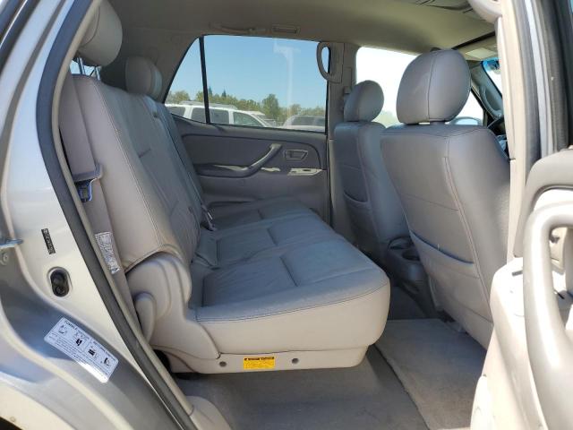 Photo 11 from auction – 2005 TOYOTA SEQUOIA SR with VIN 5TDZT34A75S259379