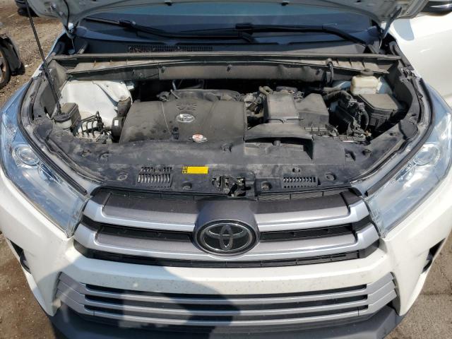 Photo 12 from auction – 2018 TOYOTA HIGHLANDER with VIN 5TDJZRFH6JS529060