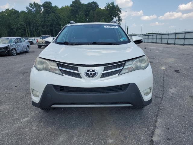 Photo 5 from auction – 2015 TOYOTA RAV4 LIMIT with VIN JTMYFREV1FJ026569