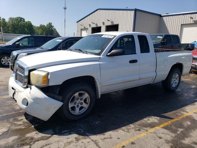 DODGE DAKOTA SLT 2005 with VIN 1D3HE42N05S103734 - Photo from auction