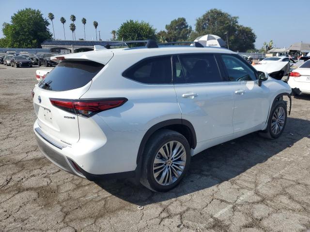 Foto 3 de la subasta – 2022 TOYOTA HIGHLANDER con VIN 5TDEBRCH9NS096821