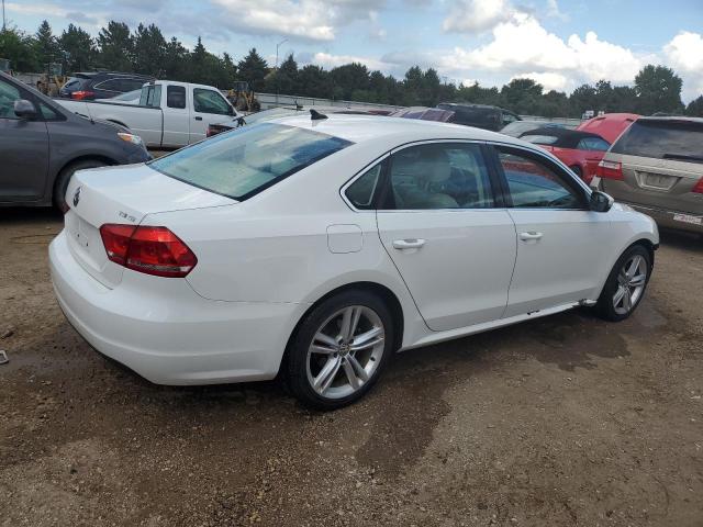 Photo 3 from auction – 2014 VOLKSWAGEN PASSAT SE with VIN 1VWBS7A34EC027919