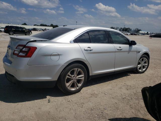 Photo 3 from auction – 2017 FORD TAURUS SEL with VIN 1FAHP2H81HG100069