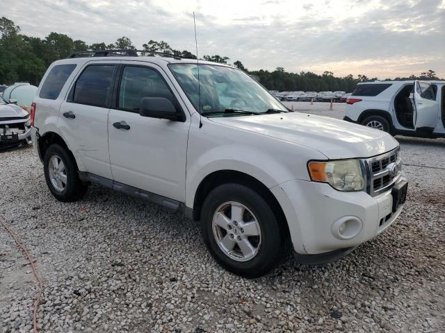 Photo 4 from auction – 2010 FORD ESCAPE with VIN 1FMCU0D73AKD18138
