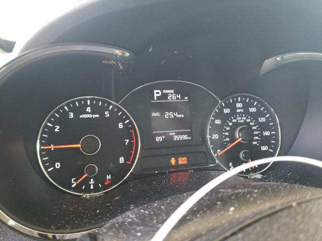 Photo 9 from auction – 2018 KIA FORTE LX with VIN 3KPFK4A71JE211370