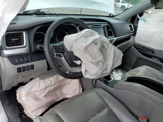 Фото 8 с аукциона – 2016 TOYOTA HIGHLANDER с VIN 5TDDKRFH0GS318706