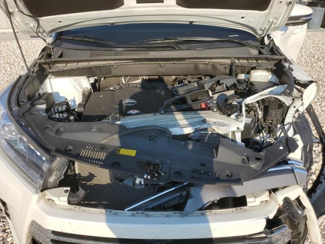 Photo 12 from auction – 2018 TOYOTA HIGHLANDER with VIN 5TDDZRFH2JS809751
