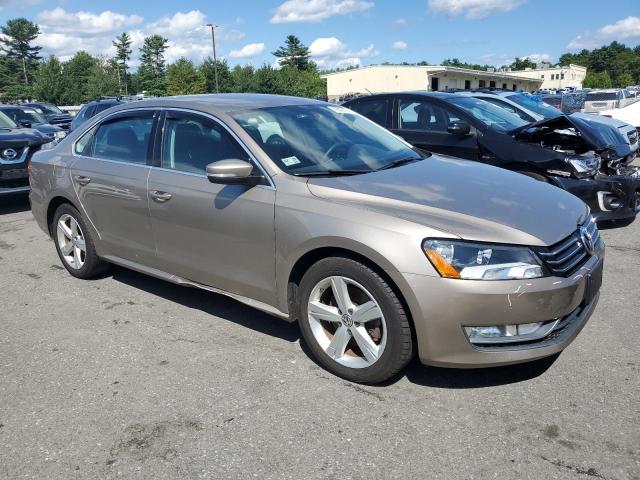 Photo 4 from auction – 2015 VOLKSWAGEN PASSAT S with VIN 1VWAT7A3XFC084524