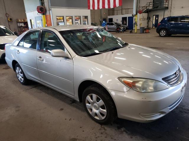 Photo 4 from auction – 2004 TOYOTA CAMRY LE with VIN 4T1BE32K94U850682