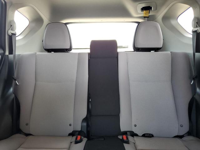 Photo 10 from auction – 2017 TOYOTA RAV4 XLE with VIN JTMWFREVXHD093275