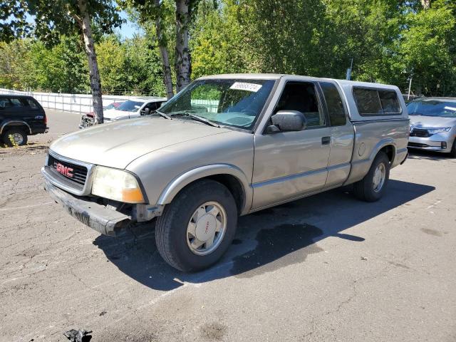 GMC SONOMA 2002 with VIN 1GTCS19W628240548 - Photo from auction