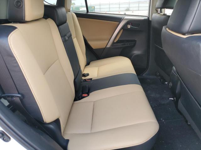 Photo 10 from auction – 2017 TOYOTA RAV4 HV LI with VIN JTMDJREV4HD138409