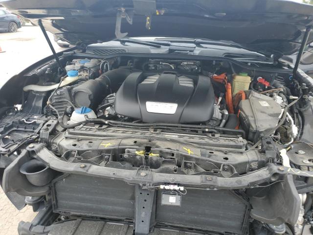 Photo 11 from auction – 2017 PORSCHE CAYENNE SE with VIN WP1AE2A29HLA75516