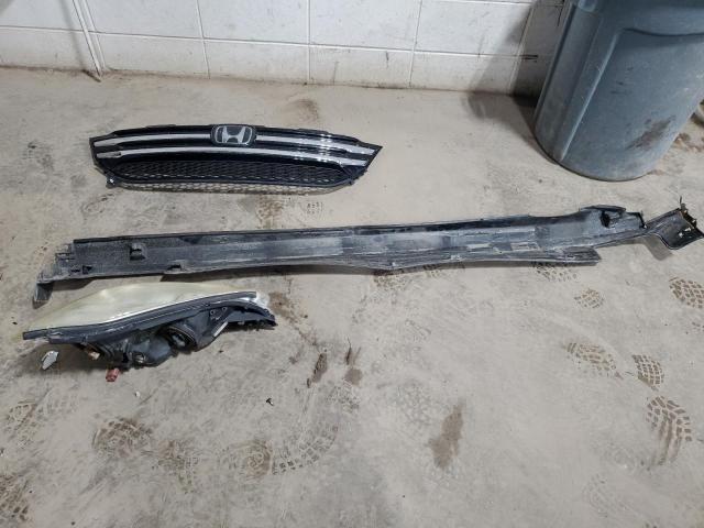 Photo 13 from auction – 2018 HONDA PILOT ELIT with VIN 5FNYF6H0XJB032028