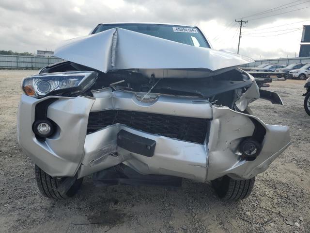 Photo 5 from auction – 2015 TOYOTA 4RUNNER SR with VIN JTEBU5JR4F5270072