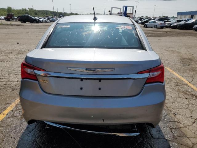 Photo 6 from auction – 2013 CHRYSLER 200 TOURIN with VIN 1C3CCBBG7DN704008