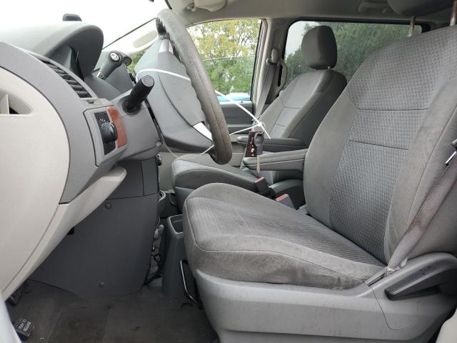 Photo 7 from auction – 2008 CHRYSLER TOWN & COU with VIN 2A8HR44H08R667533