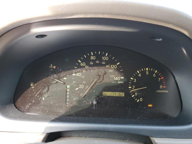 Photo 9 from auction – 2000 LEXUS RX 300 with VIN JT6HF10U8Y0107066