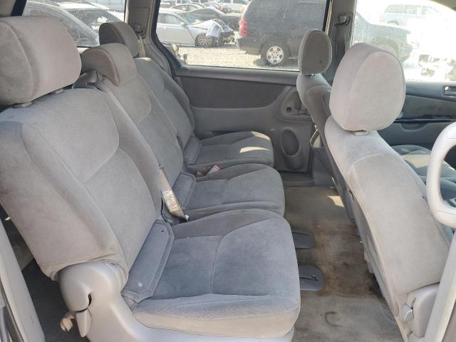 Photo 11 from auction – 2005 TOYOTA SIENNA CE with VIN 5TDZA23C15S304478