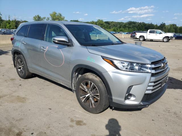 Photo 4 from auction – 2017 TOYOTA HIGHLANDER with VIN 5TDBZRFH4HS484327
