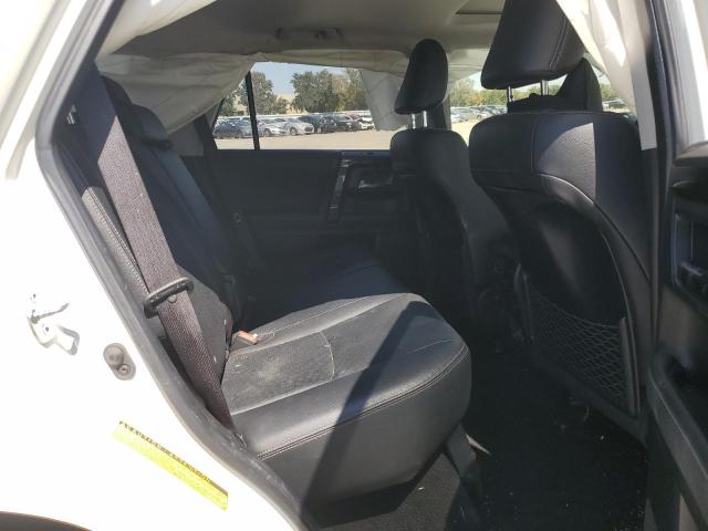 Photo 11 from auction – 2020 TOYOTA 4RUNNER SR with VIN JTEBU5JR6L5816978