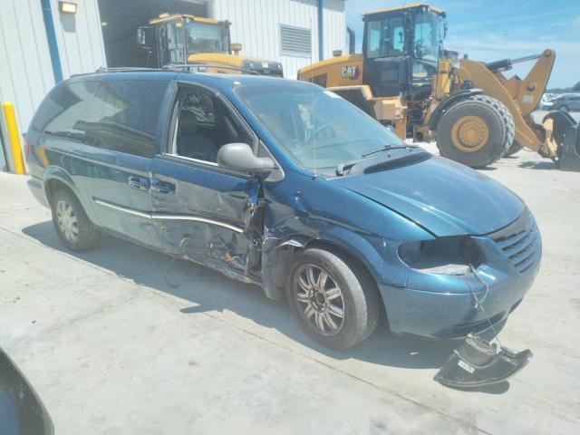 Photo 4 from auction – 2005 CHRYSLER TOWN & COU with VIN 2C4GP54L85R157140