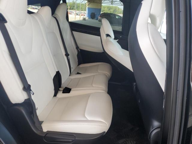 Photo 10 from auction – 2017 TESLA MODEL X with VIN 5YJXCDE23HF065381