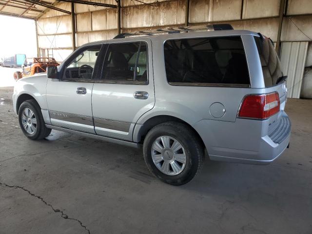 Photo 2 from auction – 2010 LINCOLN NAVIGATOR with VIN 5LMJJ2H54AEJ04291