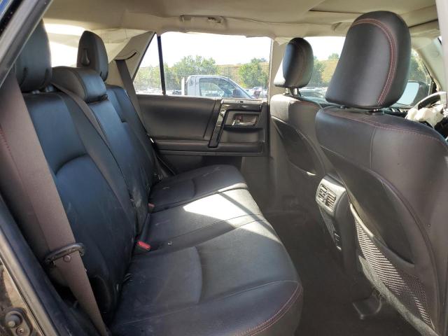 Photo 11 from auction – 2019 TOYOTA 4RUNNER SR with VIN JTEBU5JR2K5676720