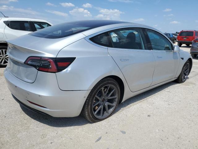 Photo 3 from auction – 2018 TESLA MODEL 3 with VIN 5YJ3E1EA5JF034718