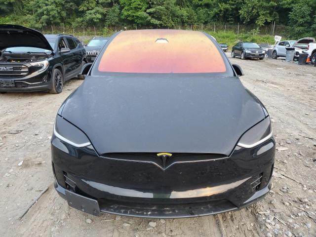 Photo 5 from auction – 2017 TESLA MODEL X with VIN 5YJXCDE27HF079106