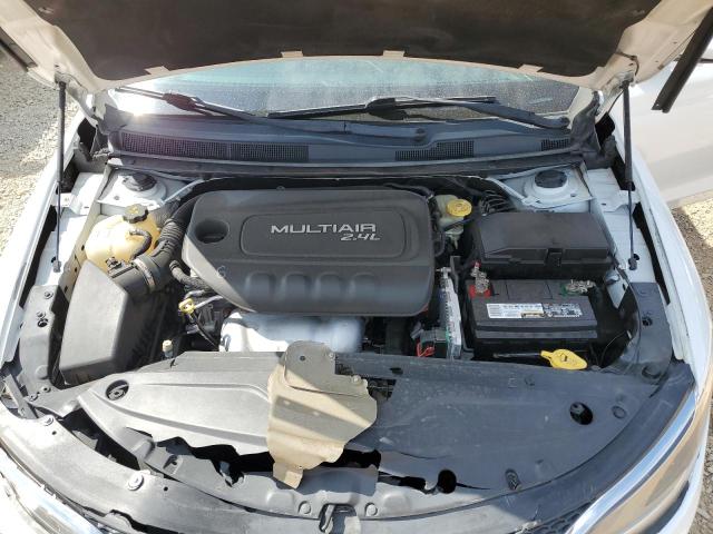 Photo 11 from auction – 2015 CHRYSLER 200 LIMITE with VIN 1C3CCCAB6FN616792