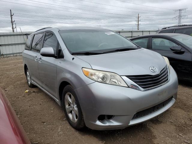 Zdjęcie 4 z aukcji – 2012 TOYOTA SIENNA LE z VIN 5TDKK3DC6CS180885