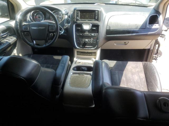 Photo 8 from auction – 2016 CHRYSLER TOWN & COU with VIN 2C4RC1JG4GR133957