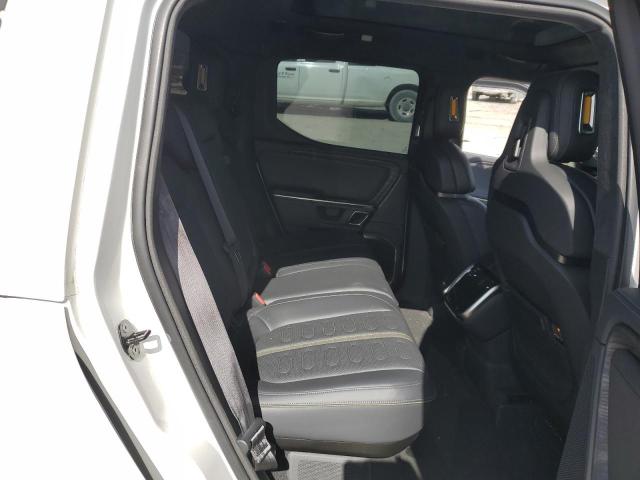 Photo 10 from auction – 2022 RIVIAN R1T LAUNCH with VIN 7FCTGAAL6NN003660