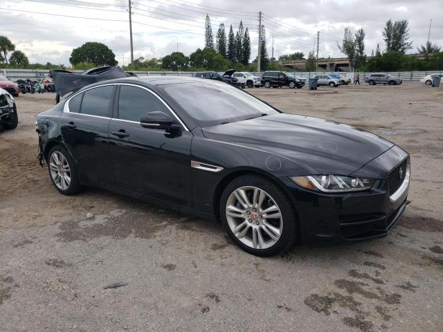 Photo 4 from auction – 2019 JAGUAR XE PREMIUM with VIN SAJAD4FX6KCP43835