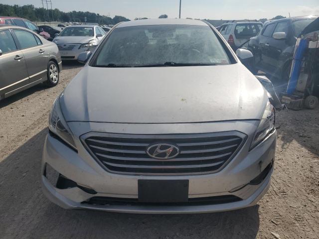 Photo 5 from auction – 2017 HYUNDAI SONATA SE with VIN 5NPE24AF5HH504231
