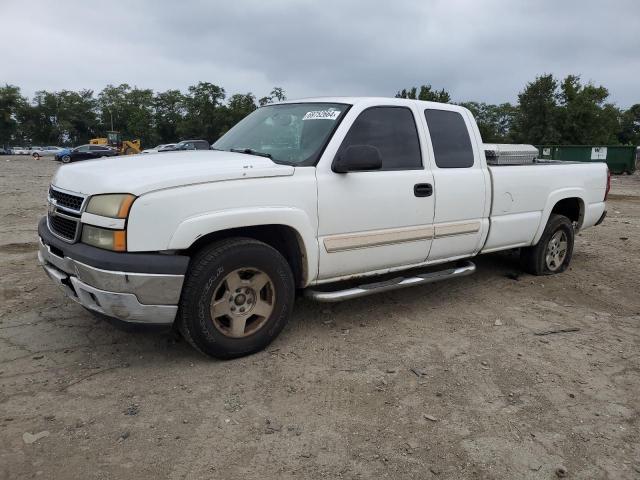 CHEVROLET SILVERADO 2006 with VIN 1GCEK19Z36E157007 - Photo from auction