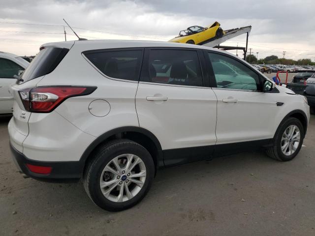 Photo 3 from auction – 2017 FORD ESCAPE SE with VIN 1FMCU9GD8HUB15668