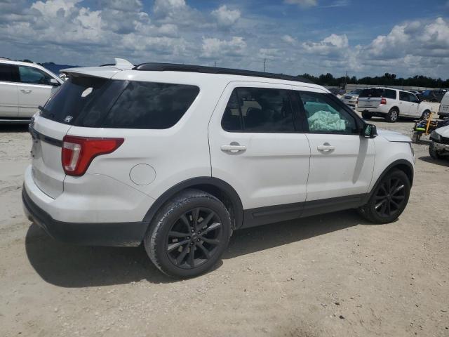 Photo 3 from auction – 2017 FORD EXPLORER X with VIN 1FM5K7D86HGE33667