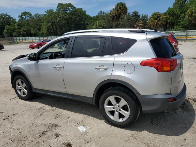 Photo 2 from auction – 2014 TOYOTA RAV4 XLE with VIN 2T3WFREV4EW110229