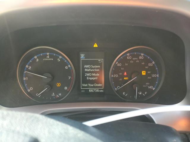 Photo 9 from auction – 2017 TOYOTA RAV4 XLE with VIN JTMRFREVXHJ147267