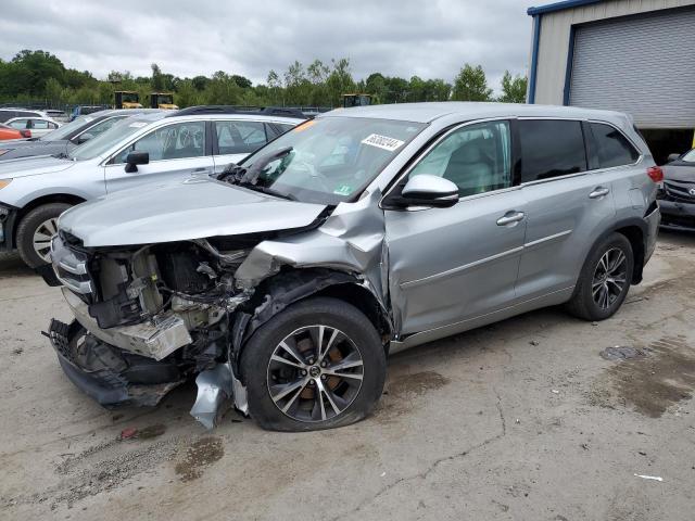 TOYOTA HIGHLANDER 2018 with VIN 5TDBZRFH7JS882041 - Photo from auction
