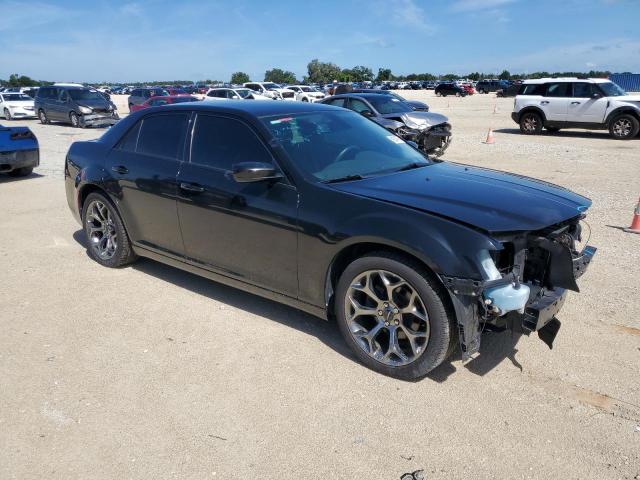 Photo 4 from auction – 2018 CHRYSLER 300 TOURIN with VIN 2C3CCAAG4JH191297