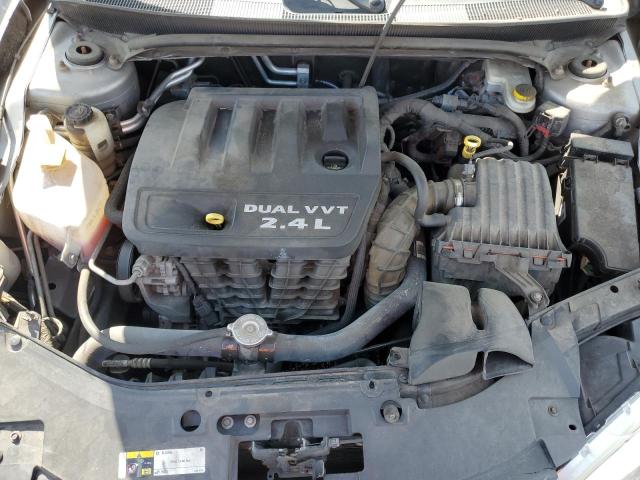 Photo 11 from auction – 2014 CHRYSLER 200 LX with VIN 1C3CCBAB7EN142263