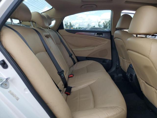 Photo 10 from auction – 2012 HYUNDAI SONATA HYB with VIN KMHEC4A48CA038513